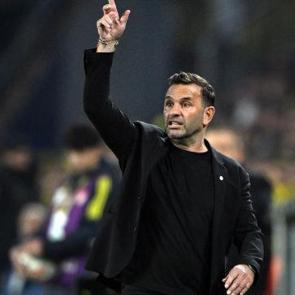 'Canımızı zor kurtardık' diyen Okan Buruk hakeme ateş p&uuml;sk&uuml;rd&uuml;!