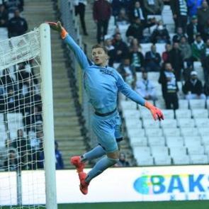 Daha 18 yaşında! Avrupa'nın iki dev kulübü 2. Lig'in genç kalecisinin peşinde