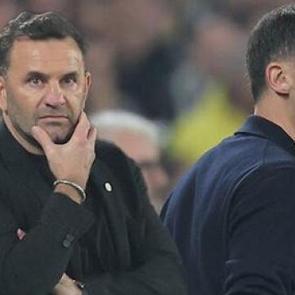 Derbide ilk yarı Okan Buruk, ikinci yarıda Tedesco!