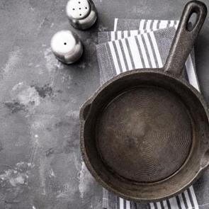 Döküm tava nasıl temizlenir, paslanmadan nasıl korunur? İşte en etkili yöntemler