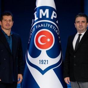 Emre Belözoğlu, Süper Lig'e geri döndü! Yeni takımı şaşırttı