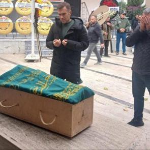 Feyyaz U&ccedil;ar'ın torunu son yolculuğuna uğurlandı