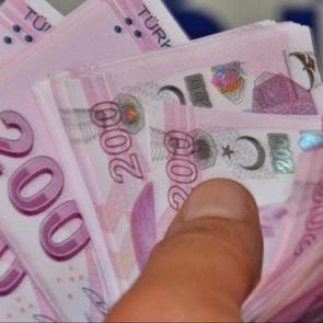 Kariyer personelinin maaşlarına zam