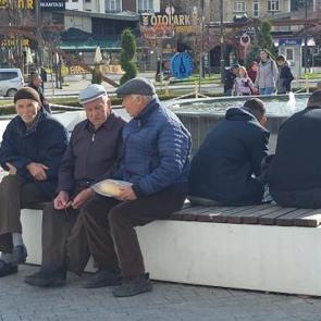  Kütahya'da emekliler aktif çalışanları geçti! İşte şaşırtan sayı 