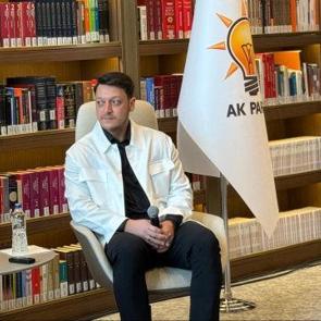 Mesut Özil: 'Telefonumda en ünlüsü Cumhurbaşkanı Erdoğan gerisi yalan'