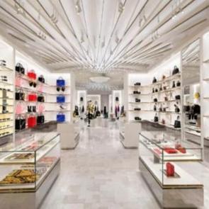 Moda devi Prada, Versace'yi satın aldı