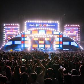 T&uuml;rkiye K&uuml;lt&uuml;r Yolu Festivali 2025 yılında rekorlarla kapandı!