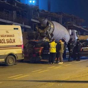 İstanbul'da korkun&ccedil; kaza: Beton mikserine d&uuml;şerek can verdi