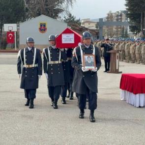 Tokat'ta g&ouml;revi başında rahatsızlanan asker hayatını kaybetti