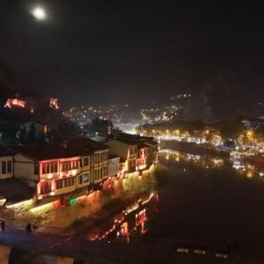 Amasya&rsquo;nın tarihi mekanları aydınlatılacak!
