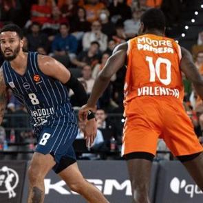 Anadolu Efes, İspanya'da mağlup