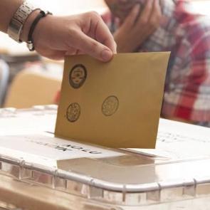 Anketler Siyasetin tekrar AK Parti merkezli inşaa edileceğini g&ouml;steriyor