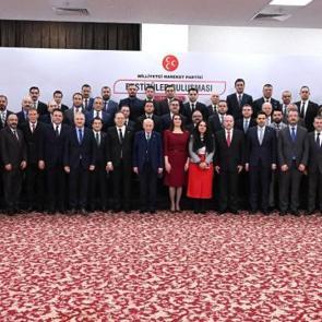 Bah&ccedil;eli, parti b&uuml;nyesindeki enstit&uuml;lerin temsilcileriyle bir araya geldi