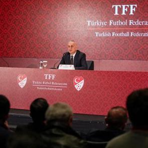 'Benim i&ccedil;in bitmişti' diyen Hacıosmanoğlu'na Galatasaray'dan ilk yanıt