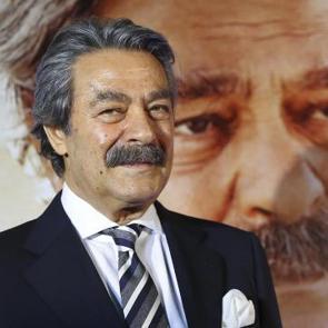 Bir yıldır tedavi g&ouml;r&uuml;yordu! Kadir İnanır'ın son hali ortaya &ccedil;ıktı