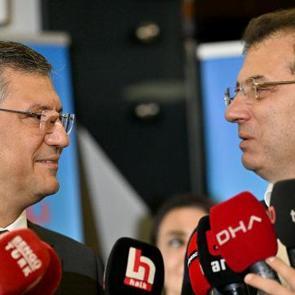 CHP'de 'giyotin' itiraf&ccedil;ılara işlemiyor... "Bu sır &ccedil;&ouml;z&uuml;lmeden CHP y&uuml;kten kurtulamaz"