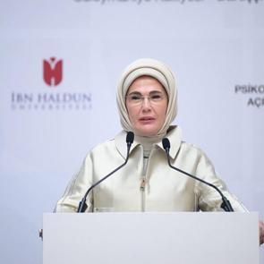 Emine Erdoğan, İH&Uuml; İPAM Dar&uuml;şşifa Psikoterapi Merkezi'nin a&ccedil;ılışına katıldı