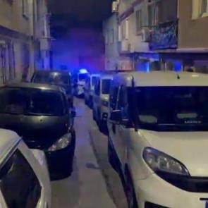 Evde 4 silah ve 600 mermi ele geçirildi; 2 gözaltı