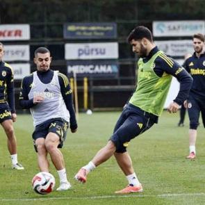 Fenerbah&ccedil;e, Konyaspor ma&ccedil;ı hazırlıklarını tamamladı