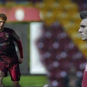 Cezaevine g&ouml;nderilen yıldızı gruptan uyarmışlar: Mesajlar ortaya &ccedil;ıktı