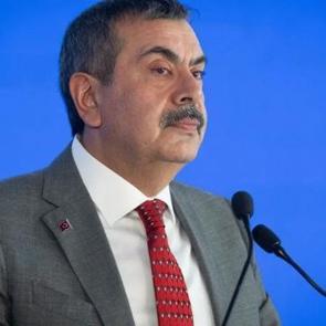 MEB'ten &ouml;ğrencileri rahatlatacak haber! Velilere de nefes aldıracak