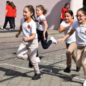 &Ouml;ğrencilere ve &ouml;ğretmenlere m&uuml;jde: Sayılı g&uuml;nler kaldı