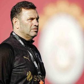 Okan Buruk, Şampiyonlar Ligi i&ccedil;in planını yaptı! Monaco ma&ccedil;ı 11'i i&ccedil;in iki farklı se&ccedil;enek