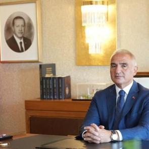 Bakan Ersoy'dan Unesco'nun T&uuml;rk dili kararına ilk yorum: Gurur kaynağı!