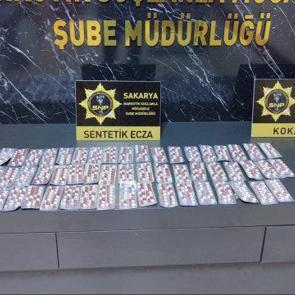 Sakarya'da uyuşturucu operasyonu: 3 g&ouml;zaltı