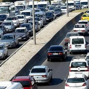 Taşıt hareketliliği 382 milyarı aştı!