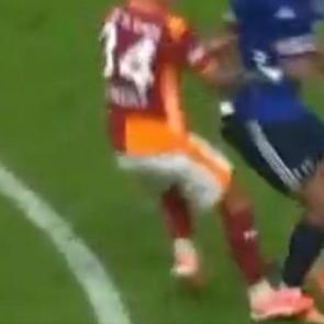 Eski hakemler yorumladı! Kırmızı kart beklemişlerdi, faul verilmedi