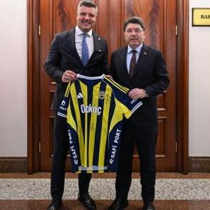 Adalet Bakanı Tun&ccedil;, Sadettin Saran ile bir araya geldi