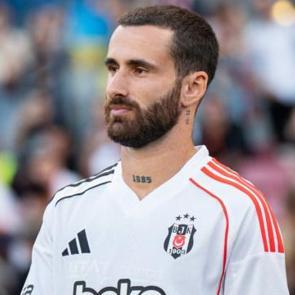 Beşiktaş'ta Rafa Silva gelişmesi! Geri d&ouml;n&uuml;yor