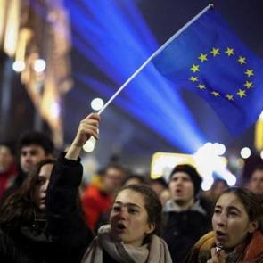 Bulgaristan'da siyasi kriz derinleşiyor: Erken se&ccedil;im kapıda!