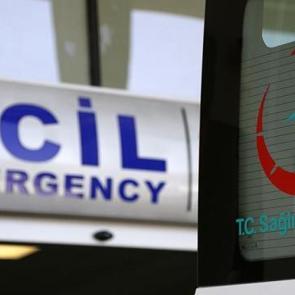 Denizli'de feci trakt&ouml;r kazası: S&uuml;r&uuml;c&uuml; kurtarılamadı!