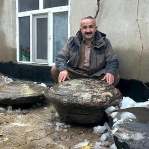 Hakkari'de ilgin&ccedil; keşif: 200 kilogram ağırlığındaki cisimlerin ne olduğu &ccedil;&ouml;z&uuml;lemiyor