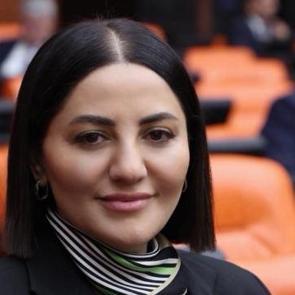 &lsquo;Erdoğan&rsquo;ın bursuyla okudum&rsquo; diyen vekilden muhalefete: Sizin bu milletle derdiniz ne?