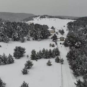 Erzincan Dumanlı Tabiat Parkı&rsquo;nın kış g&uuml;zelliği havadan g&ouml;r&uuml;nt&uuml;lendi