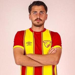 G&ouml;ztepe alt yaş takımının kaptanına 2 yıllık s&ouml;zleşme imzalattı