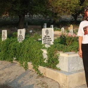 13 yakınını kaybeden Z&uuml;beyde: "Her g&uuml;n annemin ağıt sesini dinliyorum"