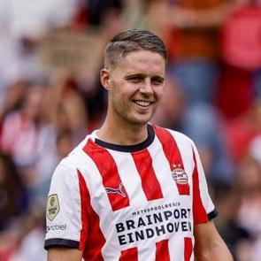 Joey Veerman Fenerbah&ccedil;e'de! Bonservisi ortaya &ccedil;ıktı