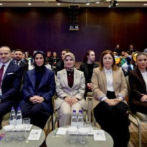 KADEM&rsquo;in Geleceğe İşbaşı Projesi 7. d&ouml;nem mezunlarını verdi