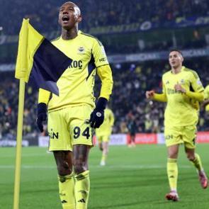 Kadık&ouml;y'de Talisca parladı! Fenerbah&ccedil;e rakibine gol yağdırdı