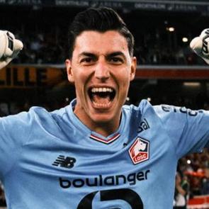 Piyasa değeriyle kendi rekorunu kırdı! Berke &Ouml;zer'e d&uuml;nya devi talip