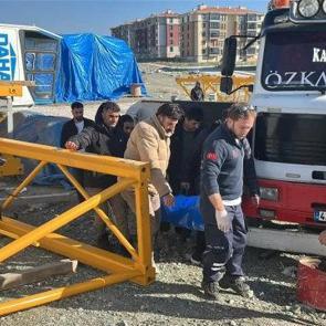 Şantiyede kule vin&ccedil; kazası; 1 iş&ccedil;i yaralandı
