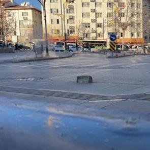 Sivas'ta emniyeti harekete ge&ccedil;iren kutu: Bomba imha ekipleri &ccedil;ağırıldı!