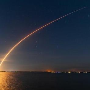 Starlink uydusu y&ouml;r&uuml;ngede infilak etti! Atmosferde yanarak kaybolacak