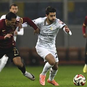 S&uuml;per Lig ekibi 2-0 geriye d&uuml;şt&uuml;ğ&uuml; ma&ccedil;ı 10 dakikada &ccedil;evirdi!