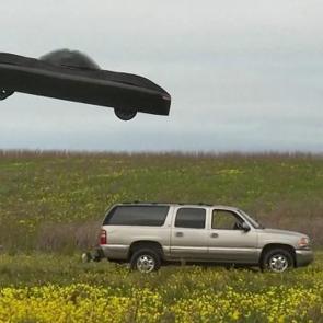 U&ccedil;an arabalar seneye piyasaya &ccedil;ıkıyor: Fiyatı dudak u&ccedil;uklattı!