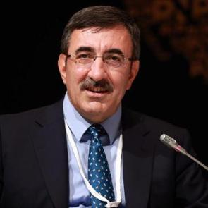 Cevdet Yılmaz'dan en d&uuml;ş&uuml;k emekli aylığı a&ccedil;ıklaması! Kritik toplantı bug&uuml;n